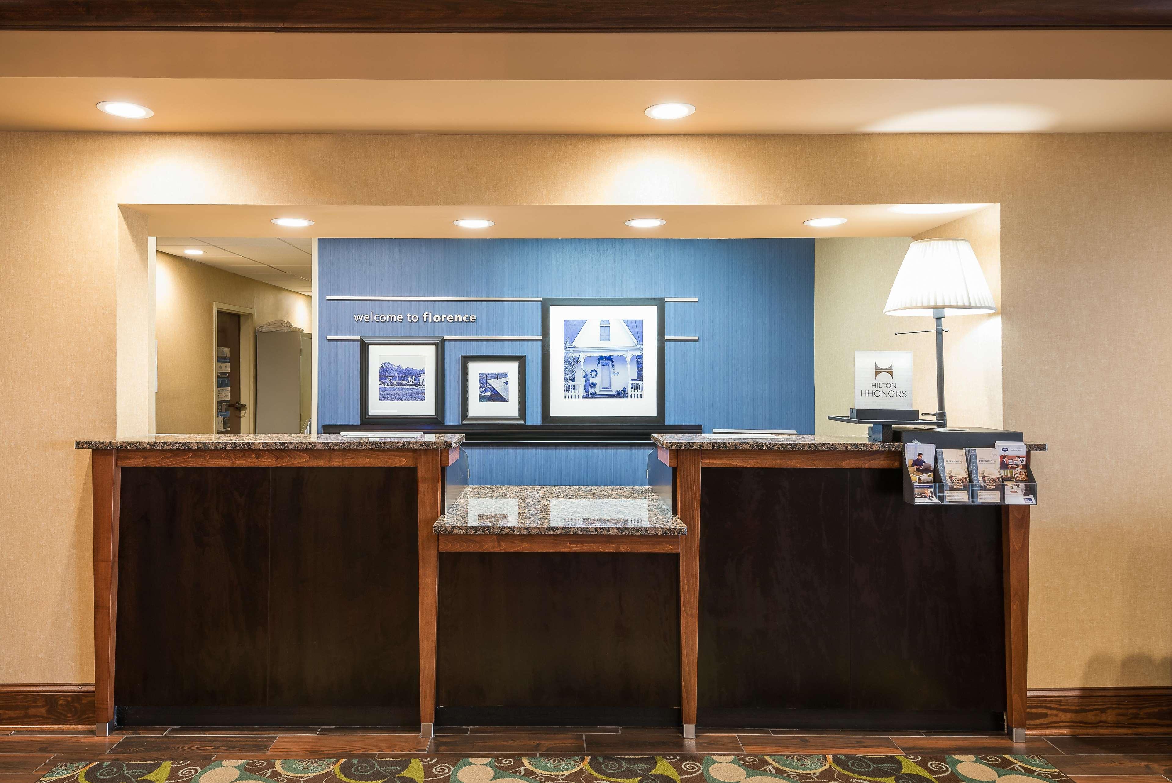 Hampton Inn & Suites Florence Center Exterior photo
